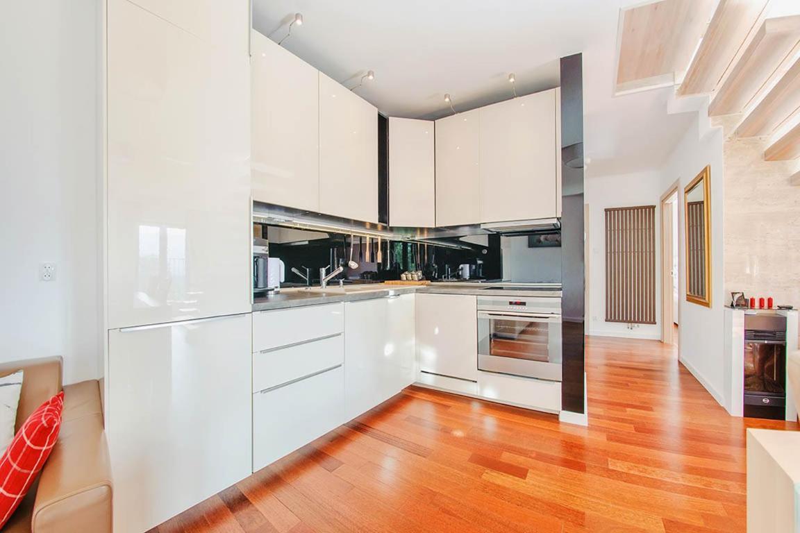 Apartamenty Everysky - Gorna 19A シクラルスカ・ポレンバ エクステリア 写真