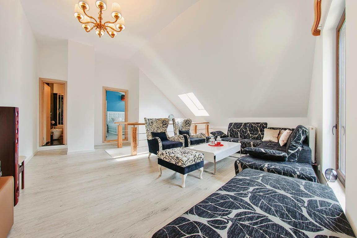 Apartamenty Everysky - Gorna 19A シクラルスカ・ポレンバ エクステリア 写真